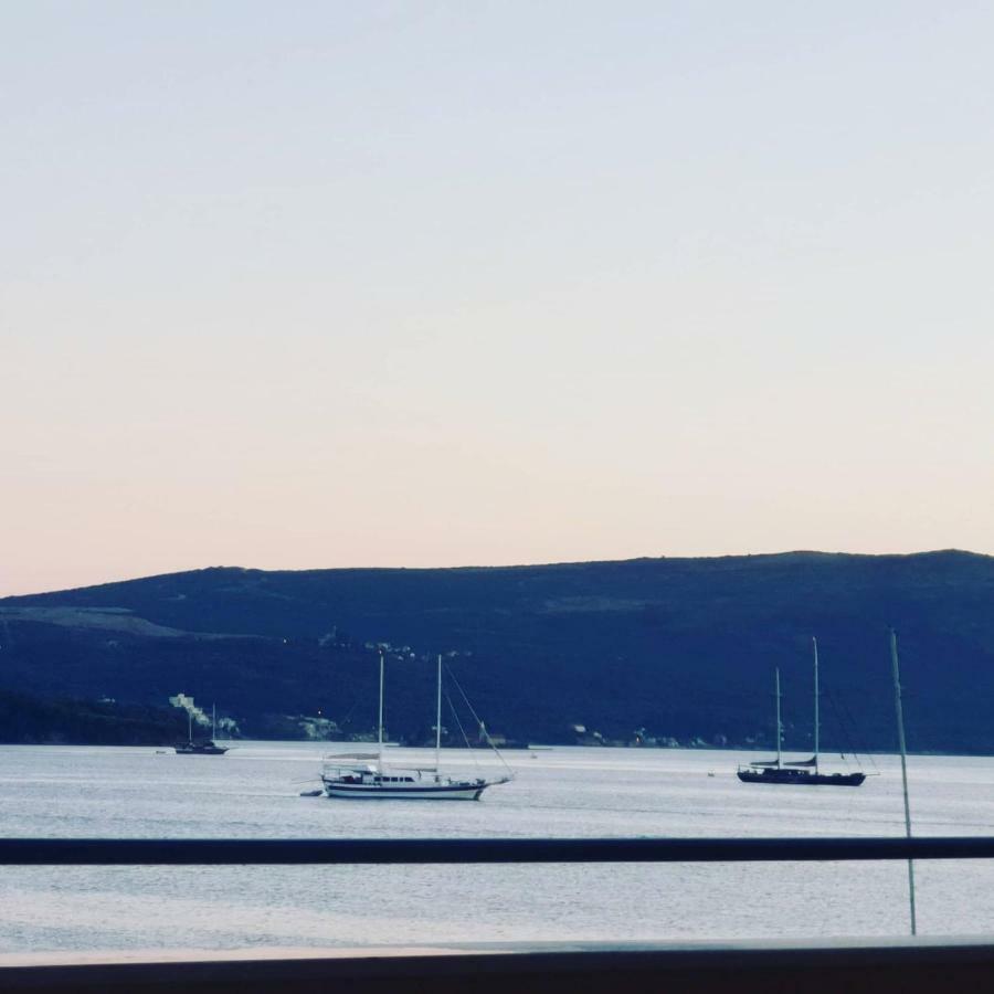 Tondo Appartement Tivat Buitenkant foto
