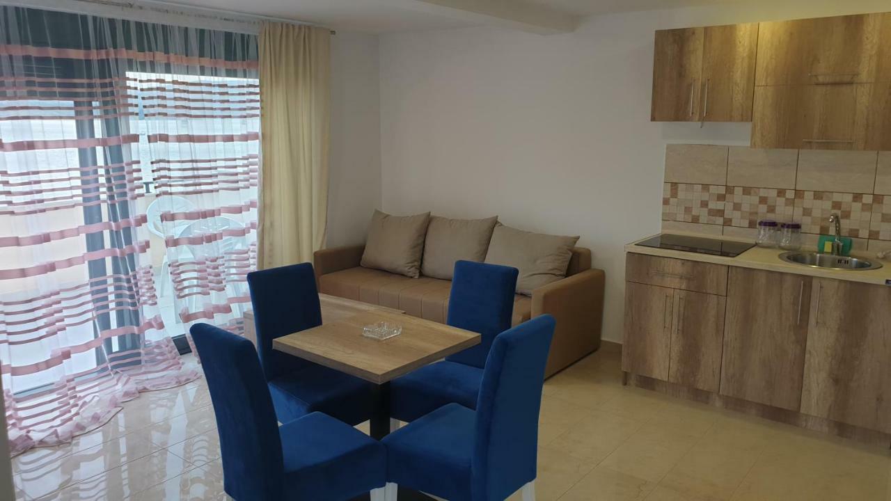 Tondo Appartement Tivat Buitenkant foto